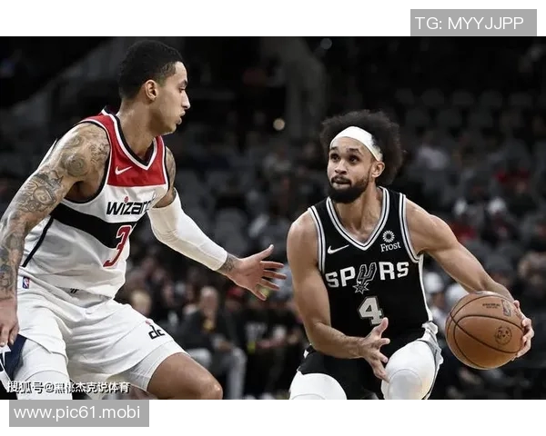 德里克·怀特22分,第三节30-11闪电攻势助凯尔特人97-81力克太阳 德里克·怀特22分,第三节30-11闪电攻势助凯尔特人97-81力克太阳